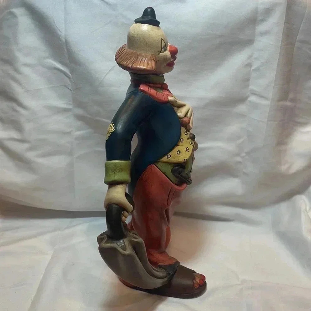 Vintage 1960s Hand Painted Clown Figurine - Picture 3 of 7